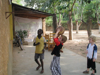 02 Bintou Au Basket